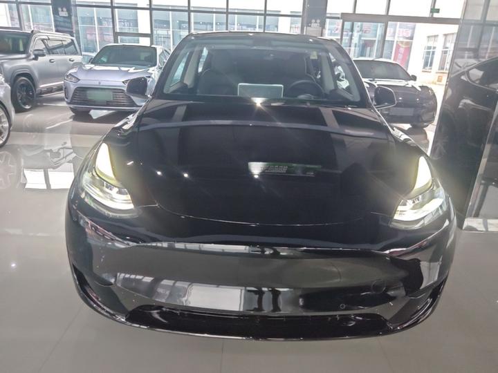 Model Y 2022 Facelift RWD photo 2
