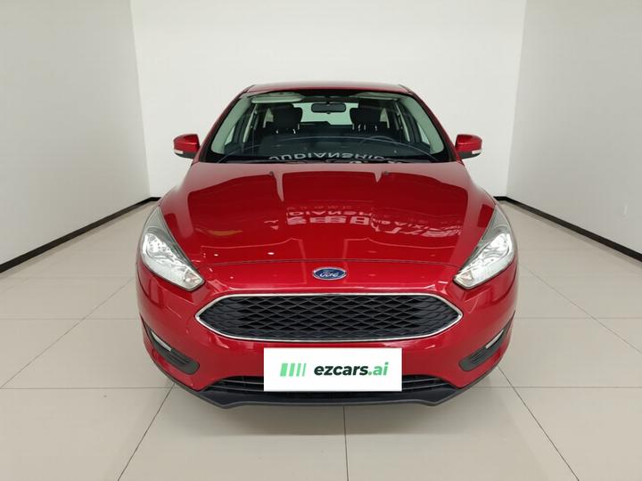 Focus 2015 Hatchback 1.6L AT Comfort photo 2