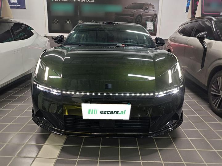 10 EM-P 2025 240 AWD Ultra Sport