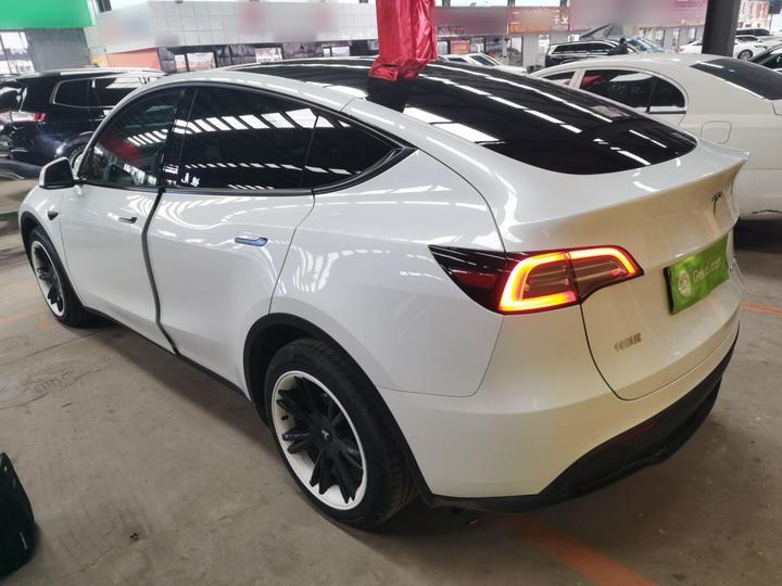 Model Y 2021 Long Range AWD photo 4