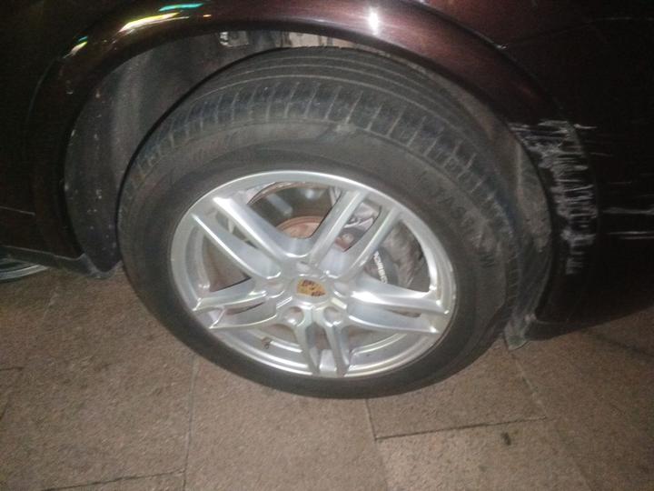 2016 Cayenne Platinum Edition 3.0T photo 8