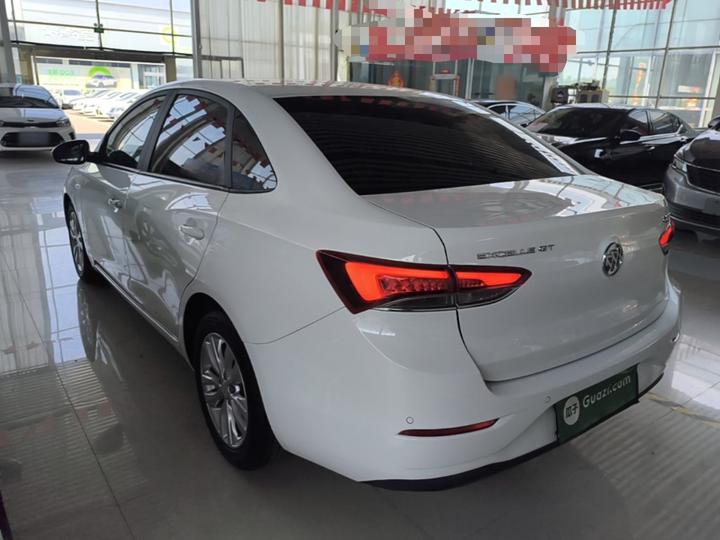 Excelle 2021 Facelift Classic 1.5L AT Elite photo 4