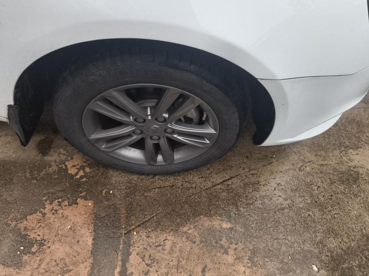 Emgrand 2017 Sedan 1.5L MT photo 8