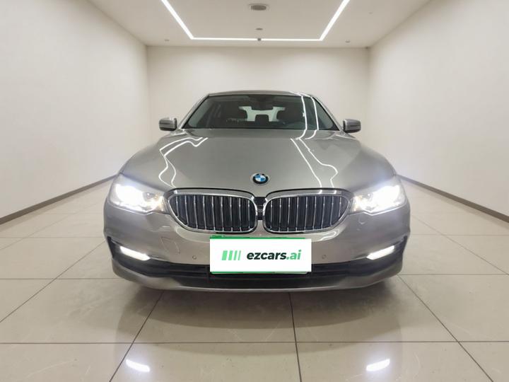 5 Series 2018 528Li Special photo 2