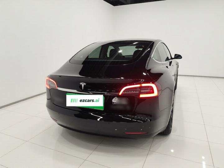 Model 3 2022 RWD photo 5