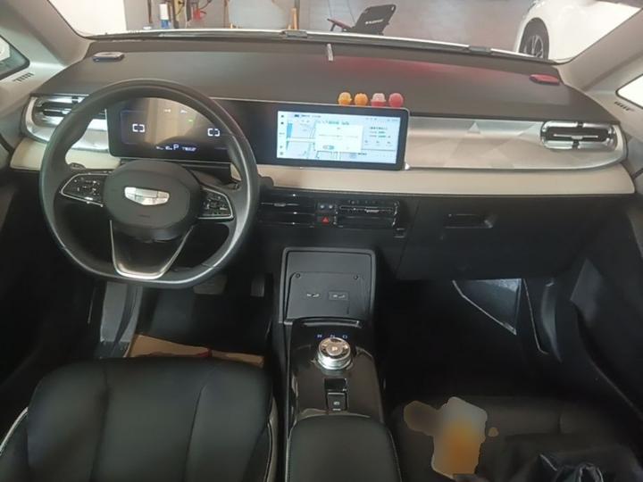 E Firefly 2022 401KM 4-Seater photo 5