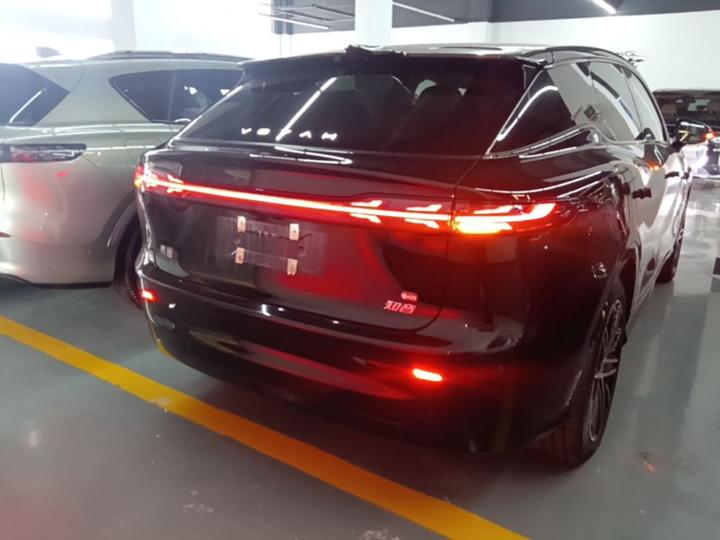 Voyah 2025 AWD Qiankun photo 3