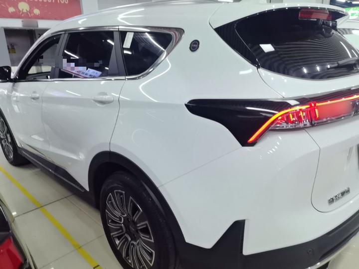 X70 PLUS 2025 1.5T Elite 5-Seater photo 4