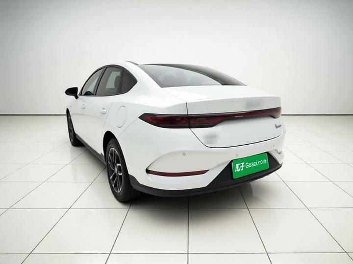 Qin PLUS 2025 DM-i ADAS 55KM Leading photo 4