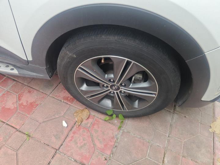 ix25 2015 1.6L AT RWD Smart GLS photo 8