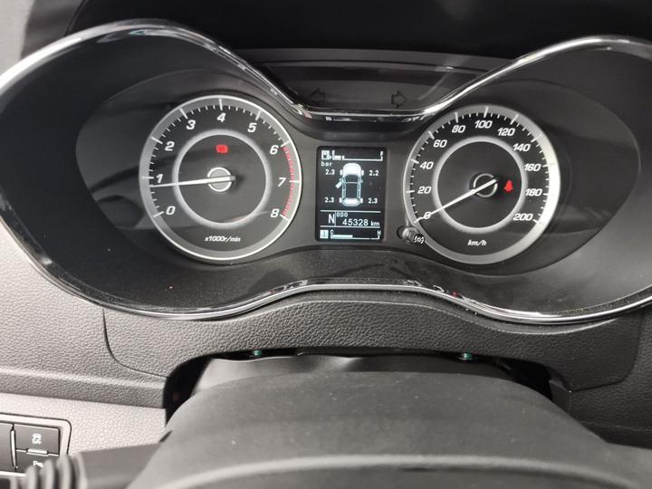560 2016 1.8L iAMT Luxury photo 6