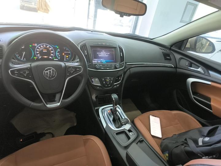 Regal 2015 1.6T Elite Tech photo 8