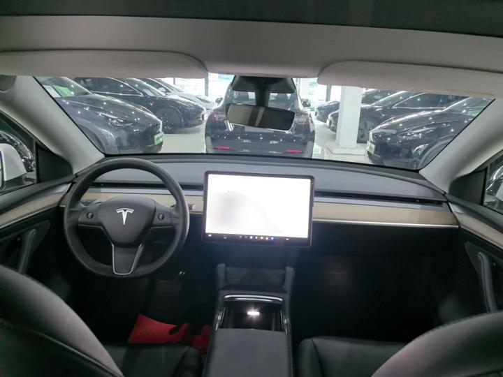 Model Y 2021 Standard Range RWD photo 5