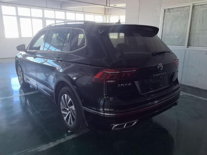 Tiguan L EV 2023 430PHEV PHEV Premium photo 4