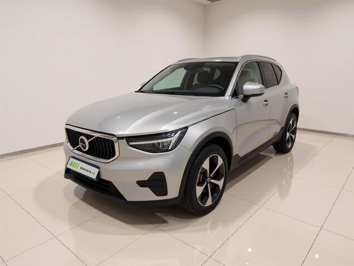 XC40 2023 B4 AWD Luxury