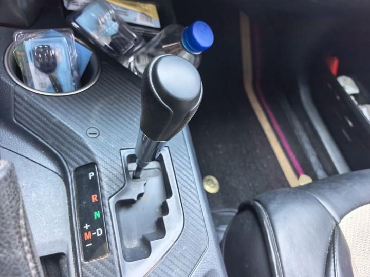 RAV4 2015 2.0L CVT RWD photo 6