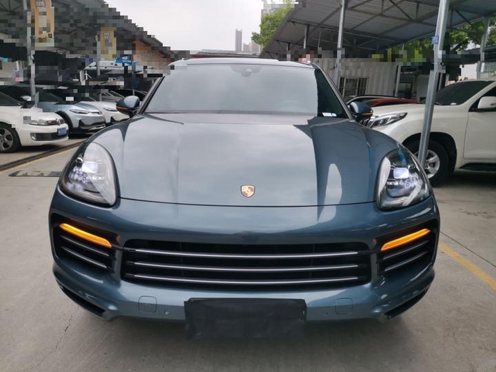 2018 Cayenne 3.0T photo 2