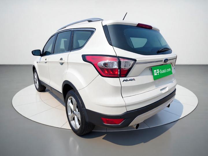 Kuga 2017 EcoBoost 180 RWD photo 4
