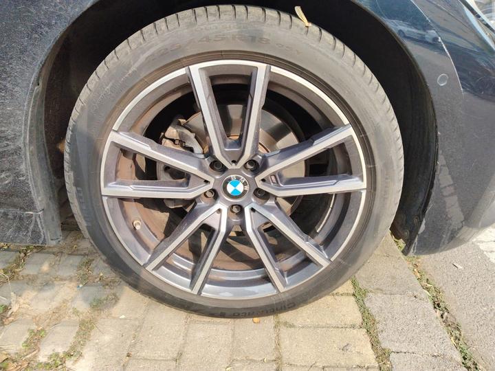 3 Series 2022 325Li M Sport Package photo 8
