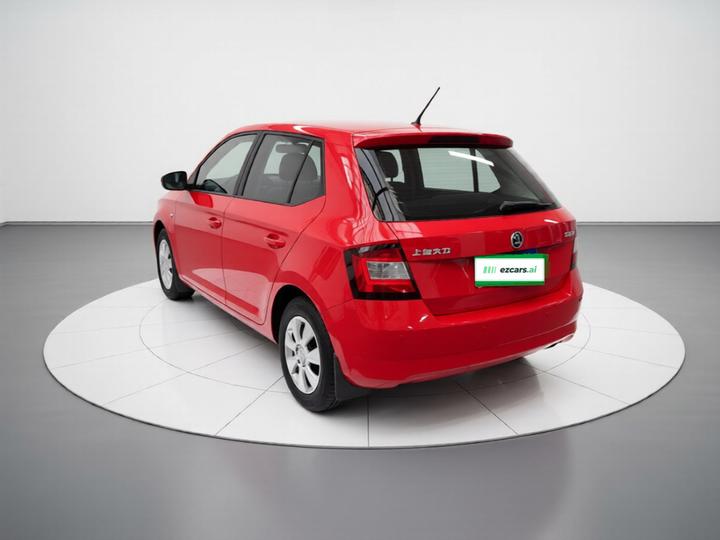 Fabia 2015 1.4L AT photo 4