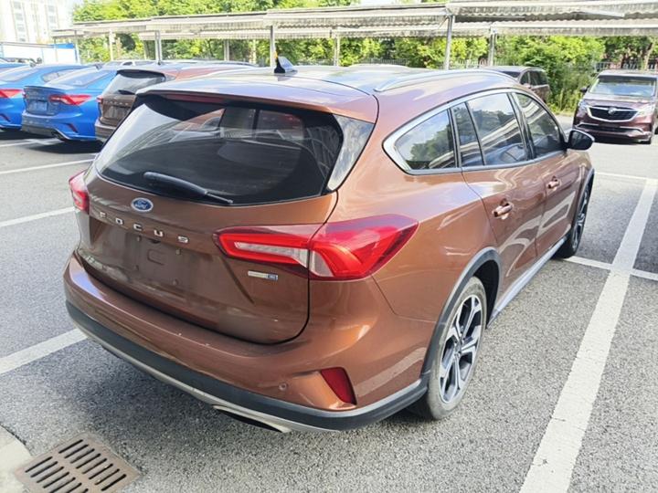 Focus 2021 EcoBoost 180 AT photo 4