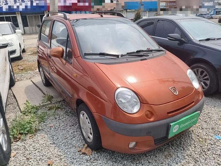 2012 Facelift 1.0L MT P-TEC Standard photo 3