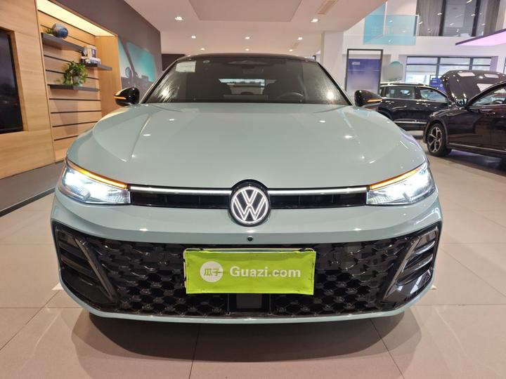 Passat 2025 Pro 380TSI photo 2