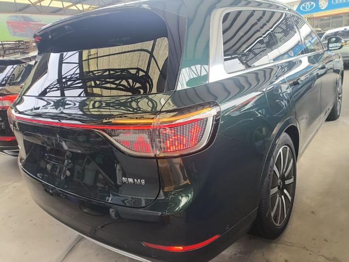 HIMA AITO M9 2024 EREV Ultra 42kWh 6-Seater photo 4