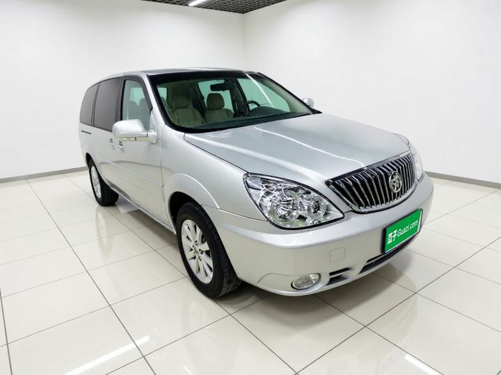 GL8 2014 2.4L Classic photo 3