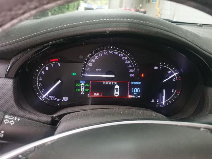 XTS 2018 28T Elite photo 8
