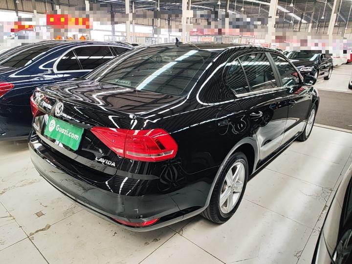 Lavida 2017 1.6L AT photo 4