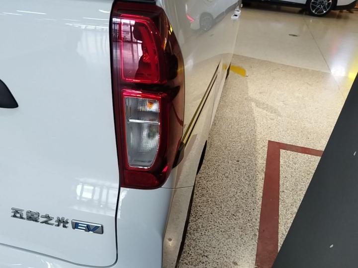 Wuling Zhiguang EV 2025 201km Comfort photo 7