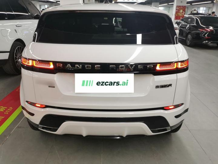 Range Rover Evoque EV 2022 Evoque L P300e photo 3
