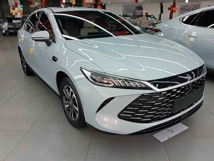 Qin PLUS 2025 DM-i ADAS 120KM photo 3