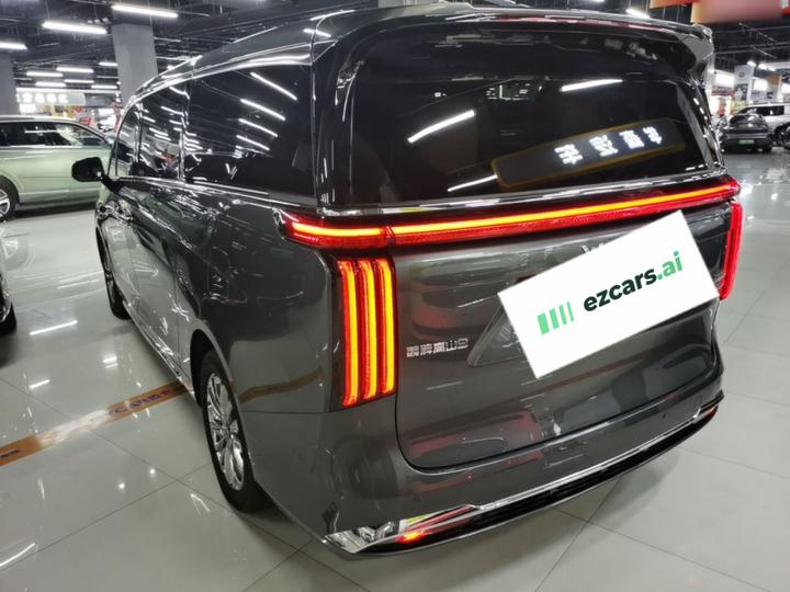 2025 AWD 9 photo 4