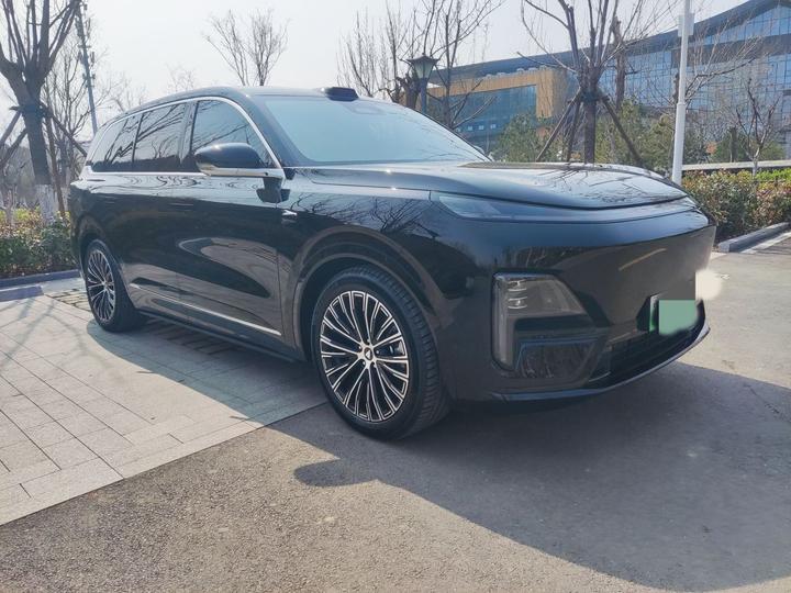 Deepal S09 2025 AWD Ultra+