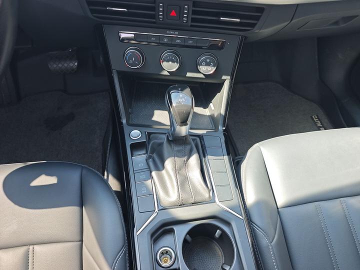 Passat 2023 Facelift 280TSI Business photo 6