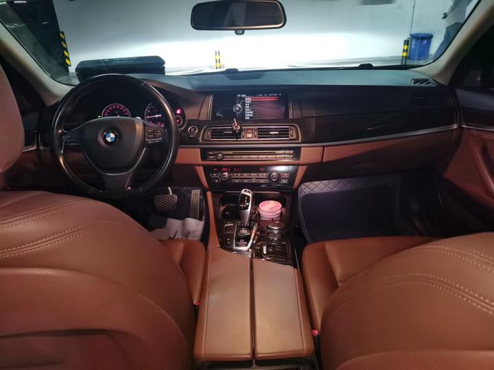 5 Series 2017 528Li xDrive Leading photo 5