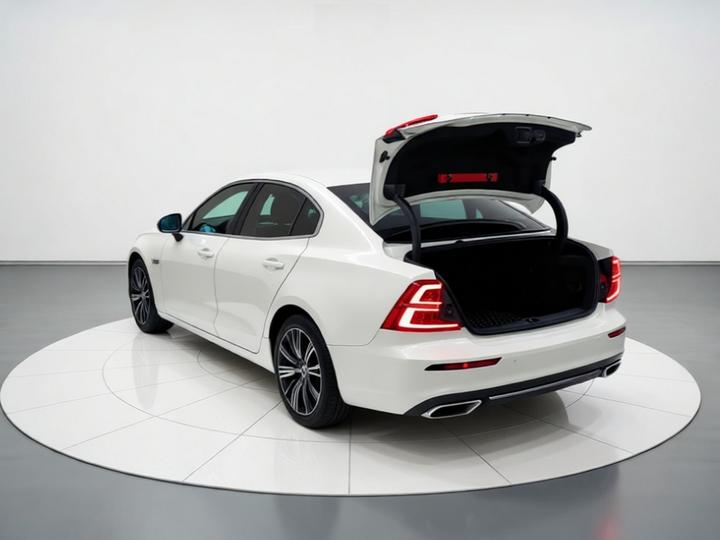 S60 2020 T4 Luxury photo 4