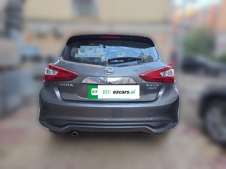 Tiida 2016 1.6L CVT photo 5
