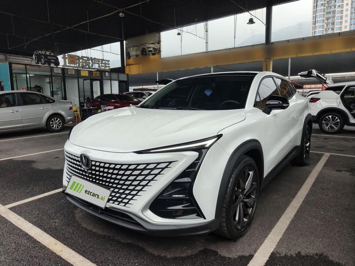 UNI-T 2020 1.5T Premium