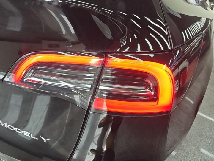 Model Y 2022 Facelift RWD photo 7