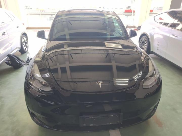 Model Y 2021 Standard Range RWD photo 2