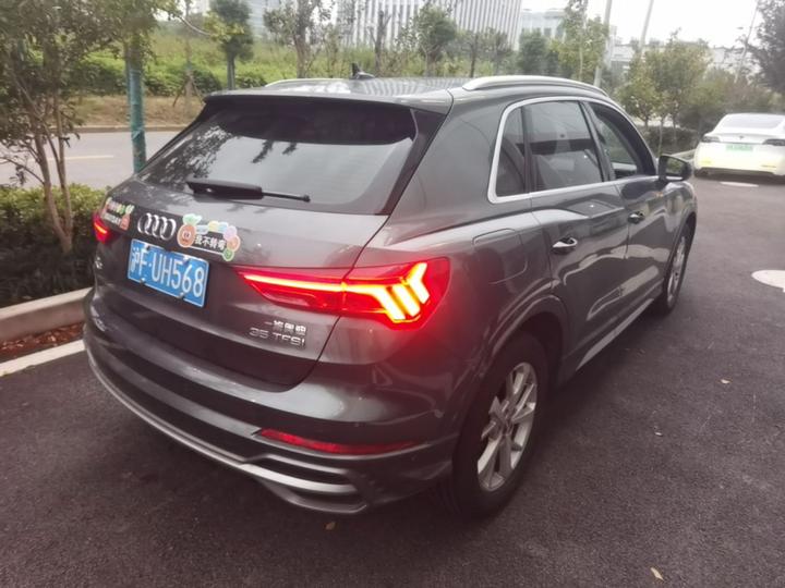 Q3 2019 35 TFSI Progressive Dynamic photo 4