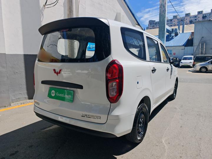Wuling Hongguang EV 2025 EREV Hybrid 50KM photo 4