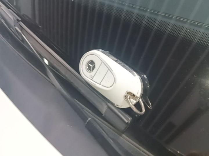 C-Class 2023 Facelift C 260 L Sport photo 8
