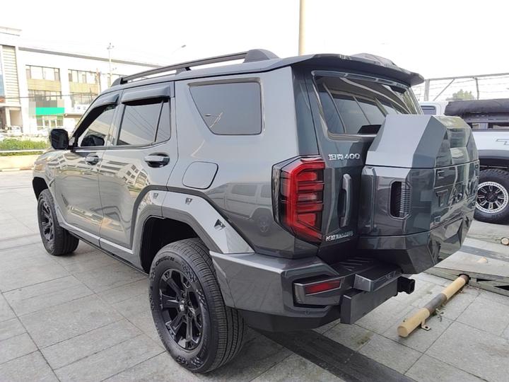400 EV 2024 Hi4-T Off-road photo 4