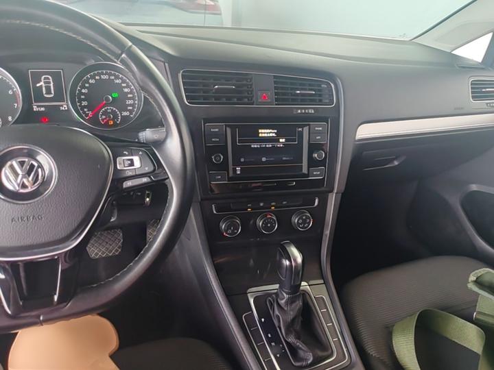 Golf 2018 1.6L AT Comfort photo 5