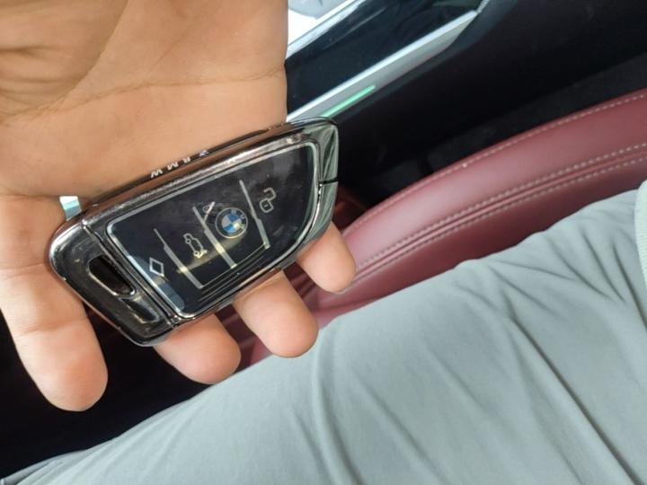 3 Series 2023 320Li M Sport Package photo 8