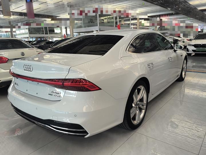 A7L 2022 45 TFSI S-line photo 4